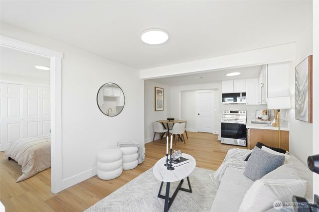 1229 S 312th Street, Federal Way, WA 98003