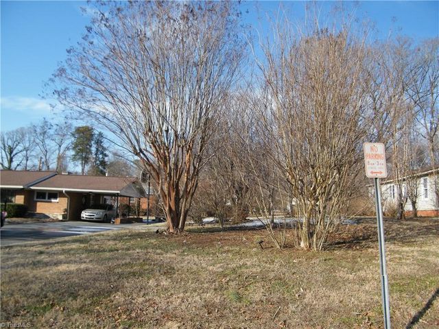 3501 Bates Drive, Winston-salem, NC 27105