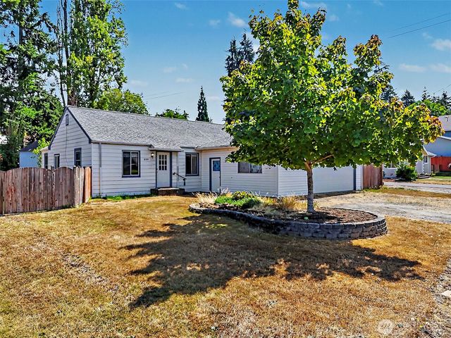 3125 Oas Drive W, University Place, WA 98466