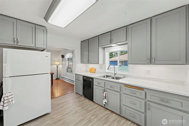 3125 Oas Drive W, University Place, WA 98466