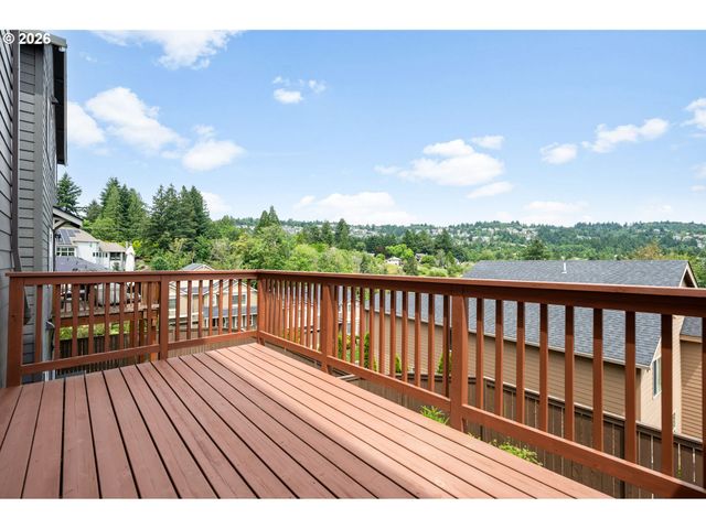 10729 Nw GLENMORE Way, Portland, OR 97229