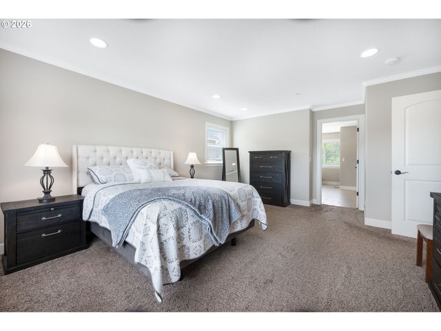 10729 Nw GLENMORE Way, Portland, OR 97229