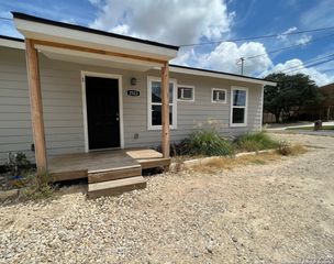 2523 OBSERVATION DR W, San Antonio, TX 78227