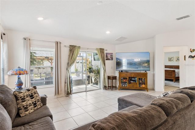 239 SUNFISH DRIVE, Winter Haven, FL 33881