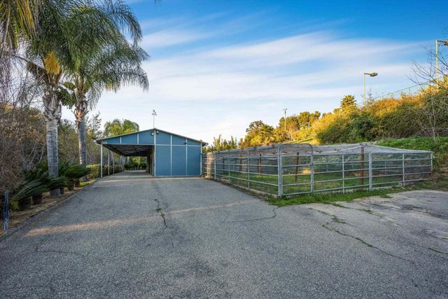 2440 Los Alisos, Fallbrook, CA 92028