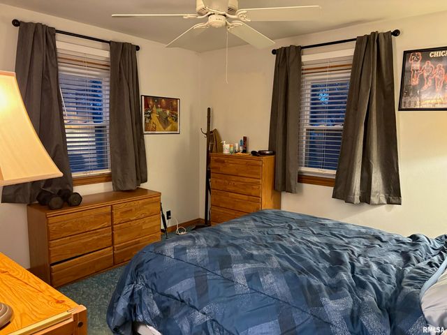 1614 ELMWOOD Street, South Jacksonville, IL 62650