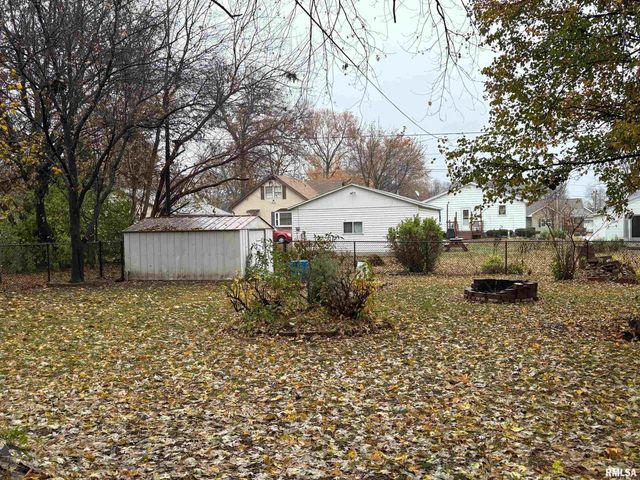 1614 ELMWOOD Street, South Jacksonville, IL 62650