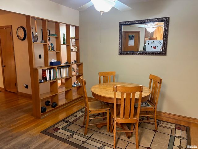 1614 ELMWOOD Street, South Jacksonville, IL 62650