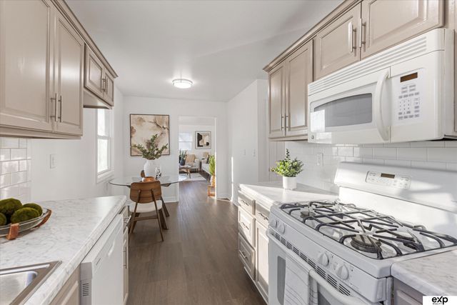 3202 Wallace Avenue, Bellevue, NE 68046