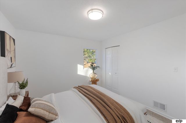 3202 Wallace Avenue, Bellevue, NE 68046