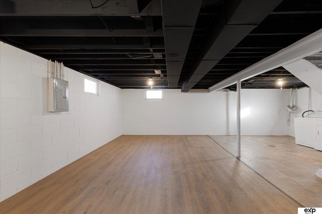 3202 Wallace Avenue, Bellevue, NE 68046