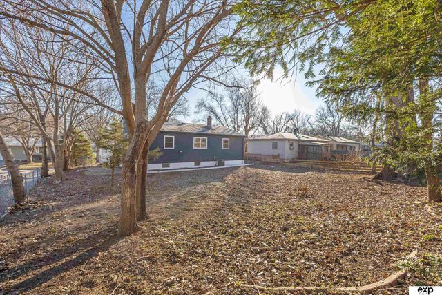 3202 Wallace Avenue, Bellevue, NE 68046