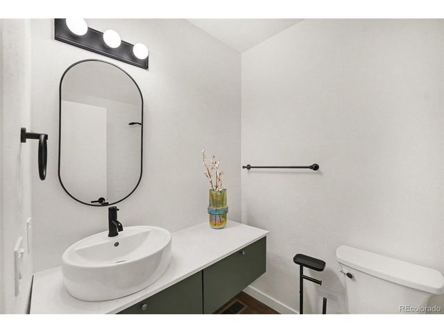 8711 Carr Loop, Arvada, CO 80005