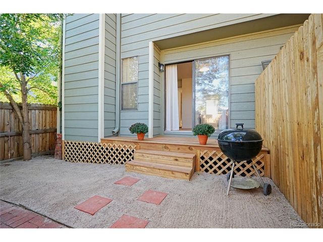8711 Carr Loop, Arvada, CO 80005