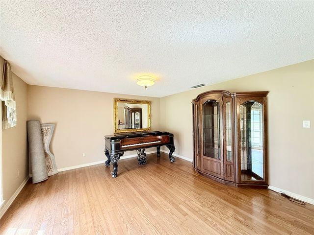 204 E Shore Drive, Russellville, AR 72802