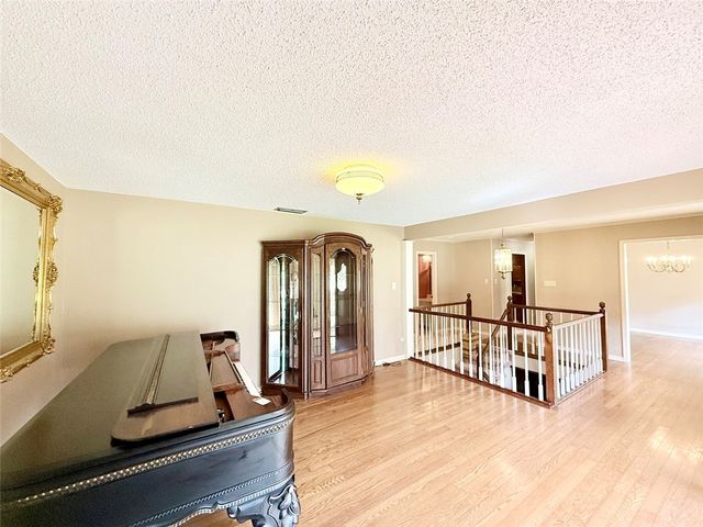 204 E Shore Drive, Russellville, AR 72802