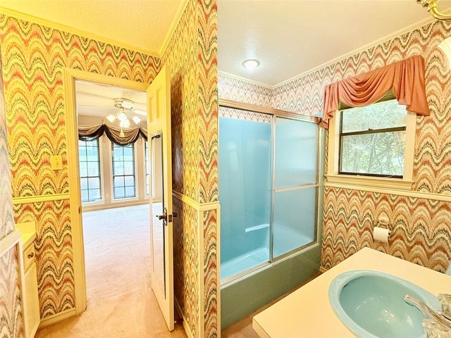 204 E Shore Drive, Russellville, AR 72802