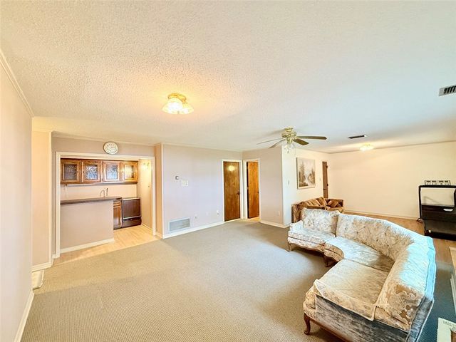 204 E Shore Drive, Russellville, AR 72802