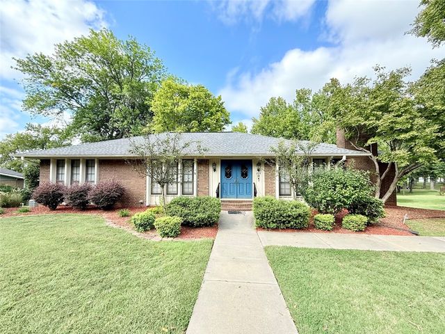 204 E Shore Drive, Russellville, AR 72802