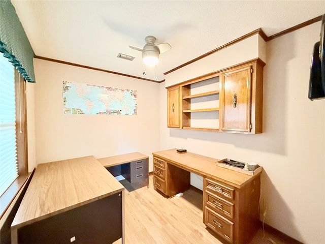 204 E Shore Drive, Russellville, AR 72802