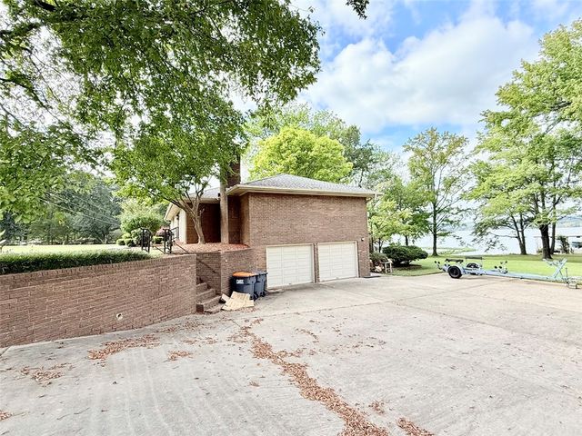 204 E Shore Drive, Russellville, AR 72802