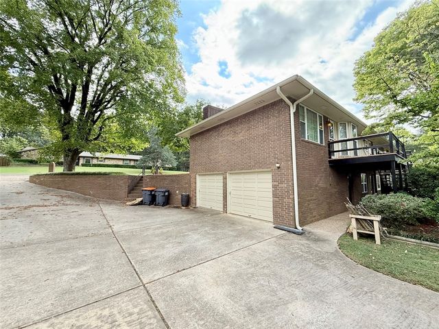 204 E Shore Drive, Russellville, AR 72802