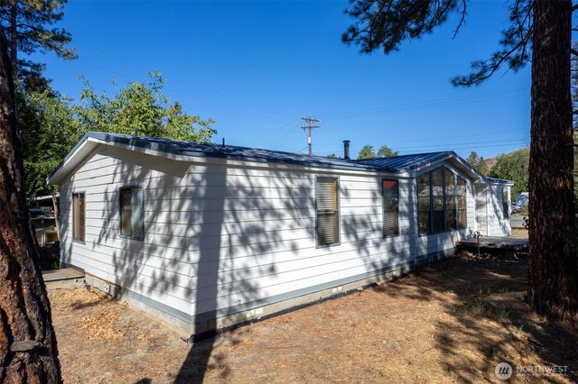 1221 Riverside Avenue, Twisp, WA 98856