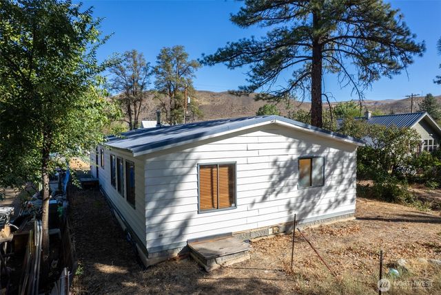 1221 Riverside Avenue, Twisp, WA 98856