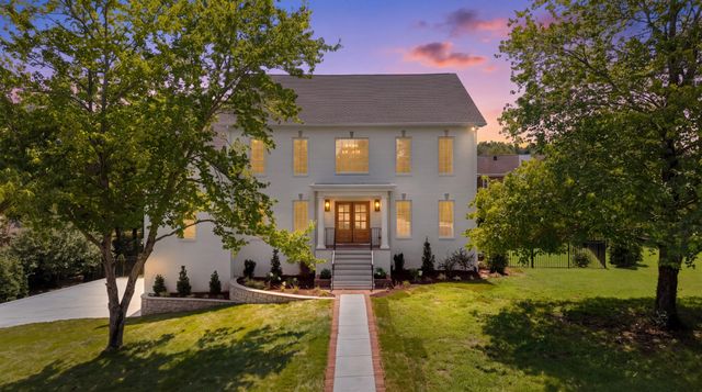 901 Bridgewater Ct, Nashville, TN 37221