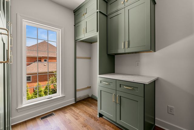 901 Bridgewater Ct, Nashville, TN 37221