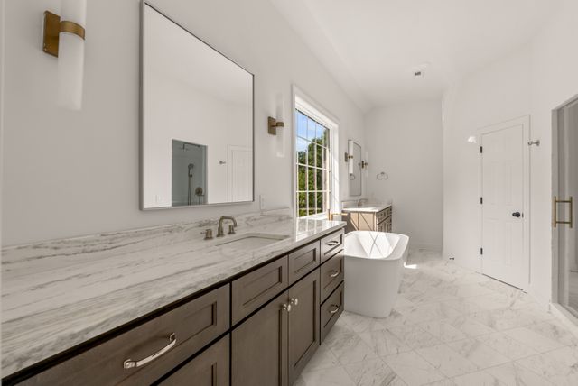 901 Bridgewater Ct, Nashville, TN 37221