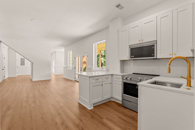 901 Bridgewater Ct, Nashville, TN 37221