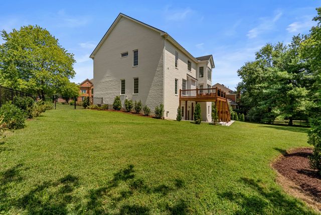 901 Bridgewater Ct, Nashville, TN 37221