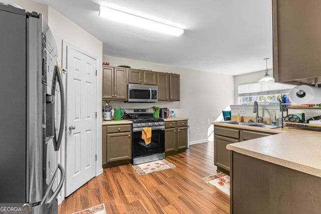 8567 Regent Street, Jonesboro, GA 30238