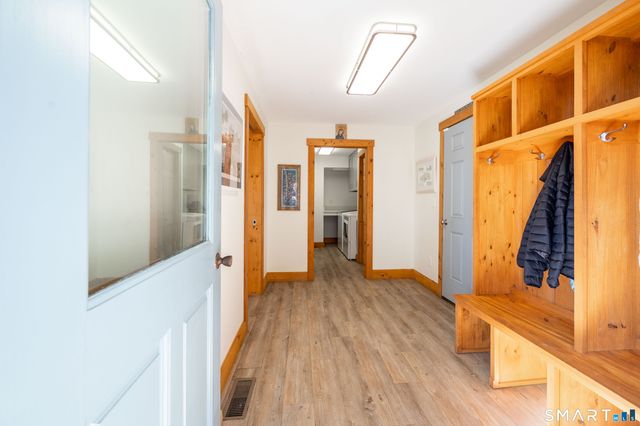 54 Indian Trail, Brookfield, CT 06804