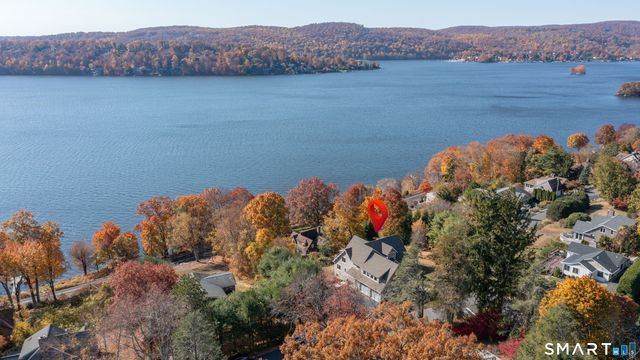 54 Indian Trail, Brookfield, CT 06804