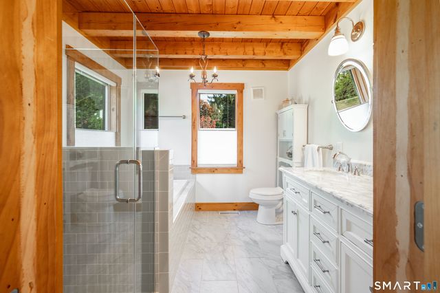 54 Indian Trail, Brookfield, CT 06804