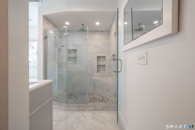 54 Indian Trail, Brookfield, CT 06804