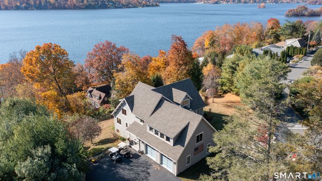 54 Indian Trail, Brookfield, CT 06804