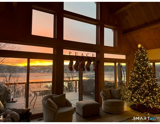 54 Indian Trail, Brookfield, CT 06804