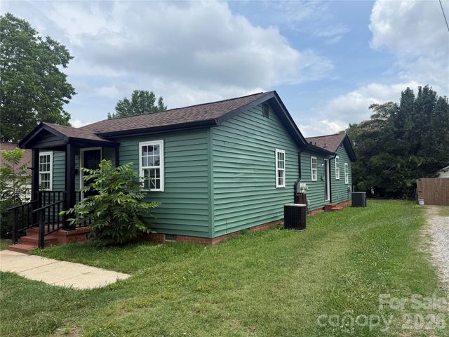 15 Brookwood Avenue NW, Concord, NC 28025