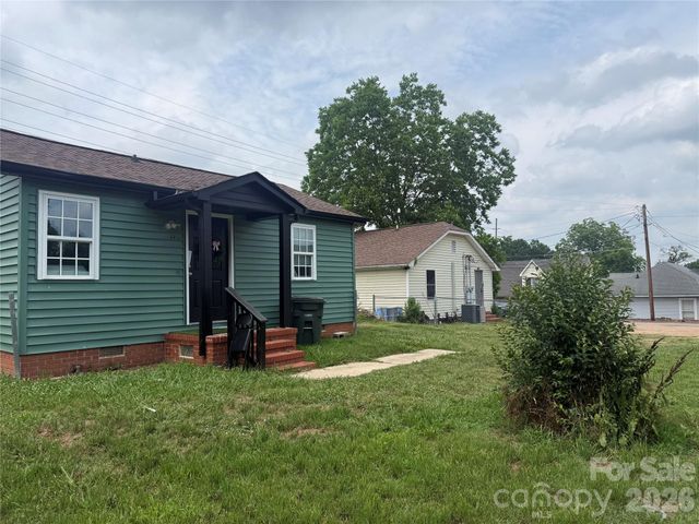 15 Brookwood Avenue NW, Concord, NC 28025