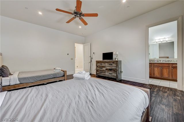 6160 El Camino Road, Las Vegas, NV 89118