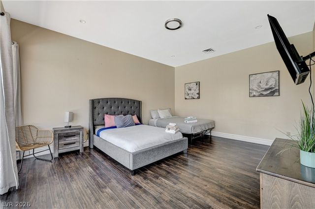 6160 El Camino Road, Las Vegas, NV 89118