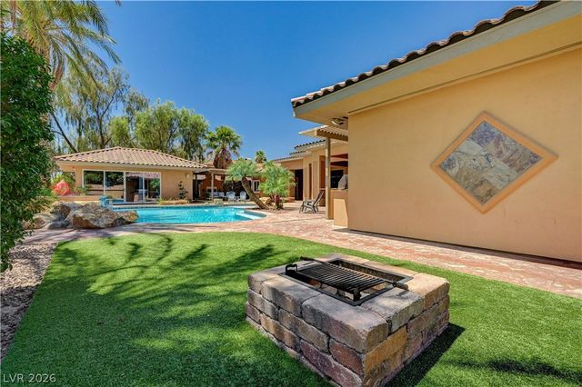 6160 El Camino Road, Las Vegas, NV 89118