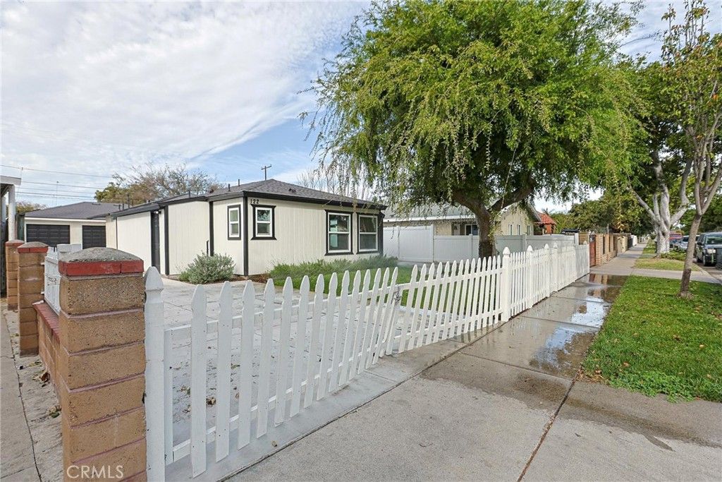 122 N Bewley Street, Santa Ana, CA 92703 — photo 4