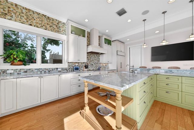 7152 POINT OF ROCKS CIRCLE, Sarasota, FL 34242