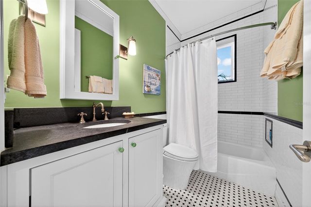 7152 POINT OF ROCKS CIRCLE, Sarasota, FL 34242