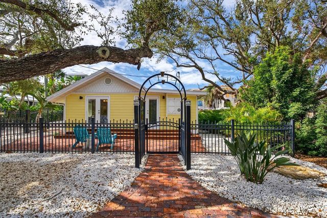 7152 POINT OF ROCKS CIRCLE, Sarasota, FL 34242