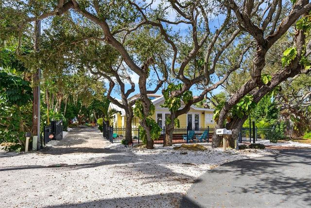 7152 POINT OF ROCKS CIRCLE, Sarasota, FL 34242